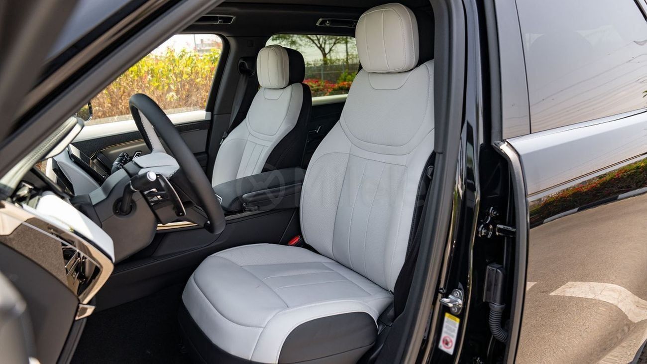 لاند روفر رينج روفر سبورت 3.0L Petrol: 23 Wheels, HUD, 20-Way Heated Seats, LED DRL, Cameras,