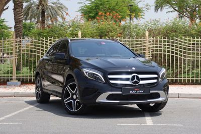 مرسيدس بنز GLA 250 Std 2.0L (211 HP)