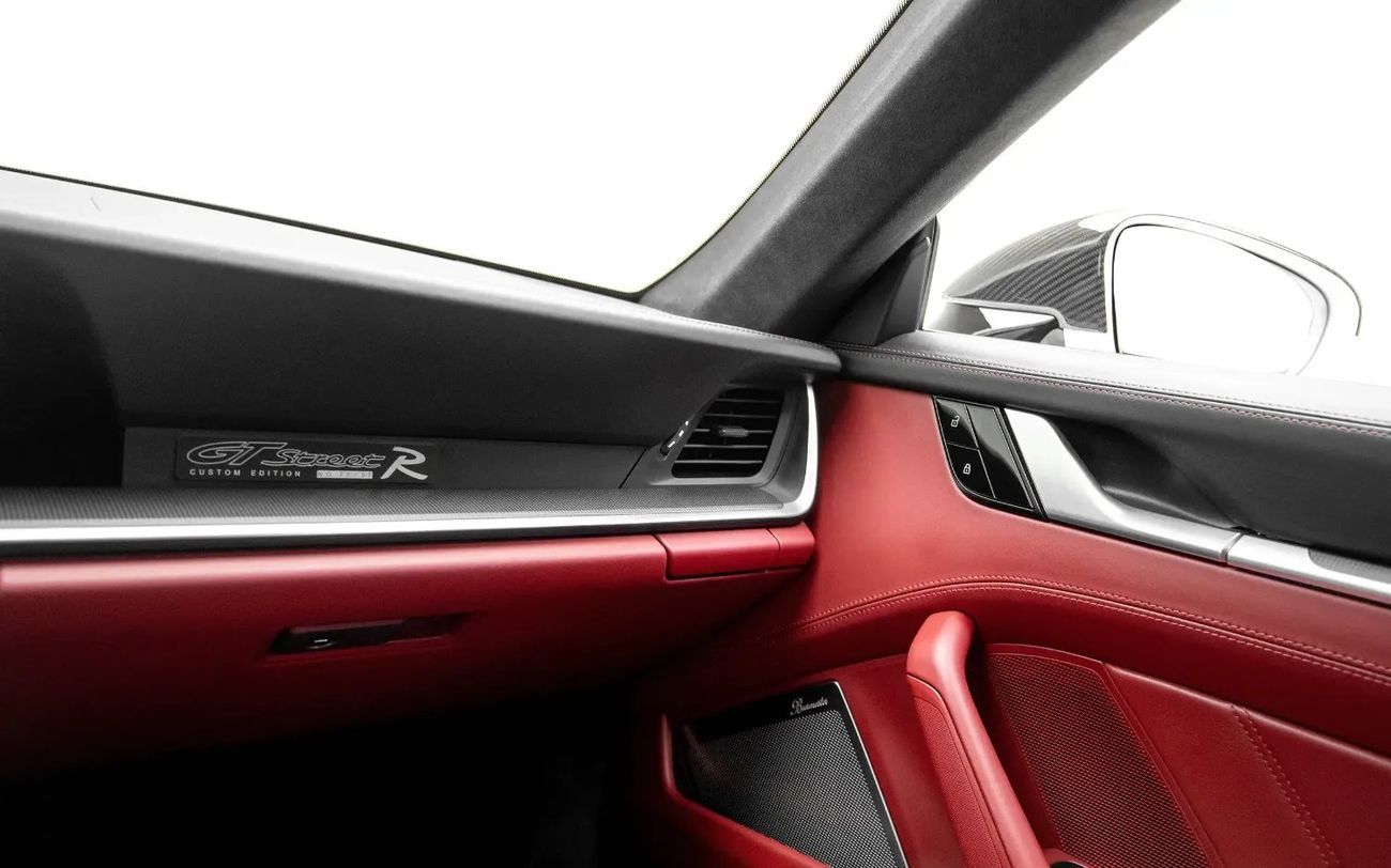 Porsche 911 Turbo S 3.8L (640 HP) Convertible Turbo S TECHART GTstreet R (77 of 87) - GCC Spec