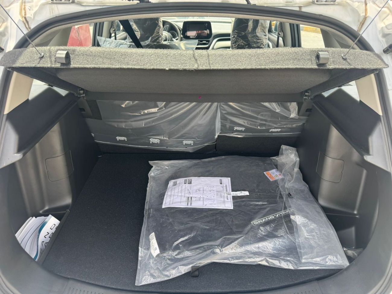سوزوكي جراند فيتارا Suzuki Grand Vitara 1.5L Petrol V4 MY2025 GCC