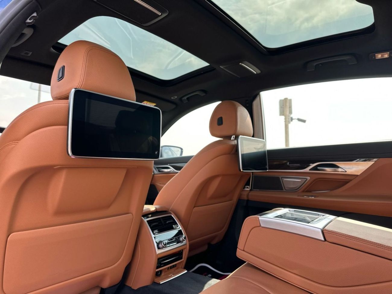 بي أم دبليو 730Li Luxury 2.0L