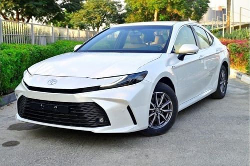 Toyota Camry 2.5L Hybrid Automatic