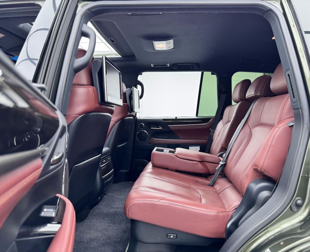 لكزس LX 570 Platinum Signature Edition 2021 Lexus LX570 Platinum Signature Edition, Warranty, Full Lexus Service