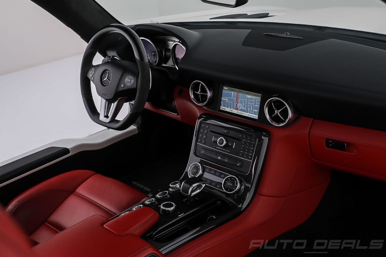 مرسيدس بنز SLS AMG 2012 Mercedes Benz SLS AMG COUPE | GCC | Fully Loaded | Perfect Condition | 6.2L V8