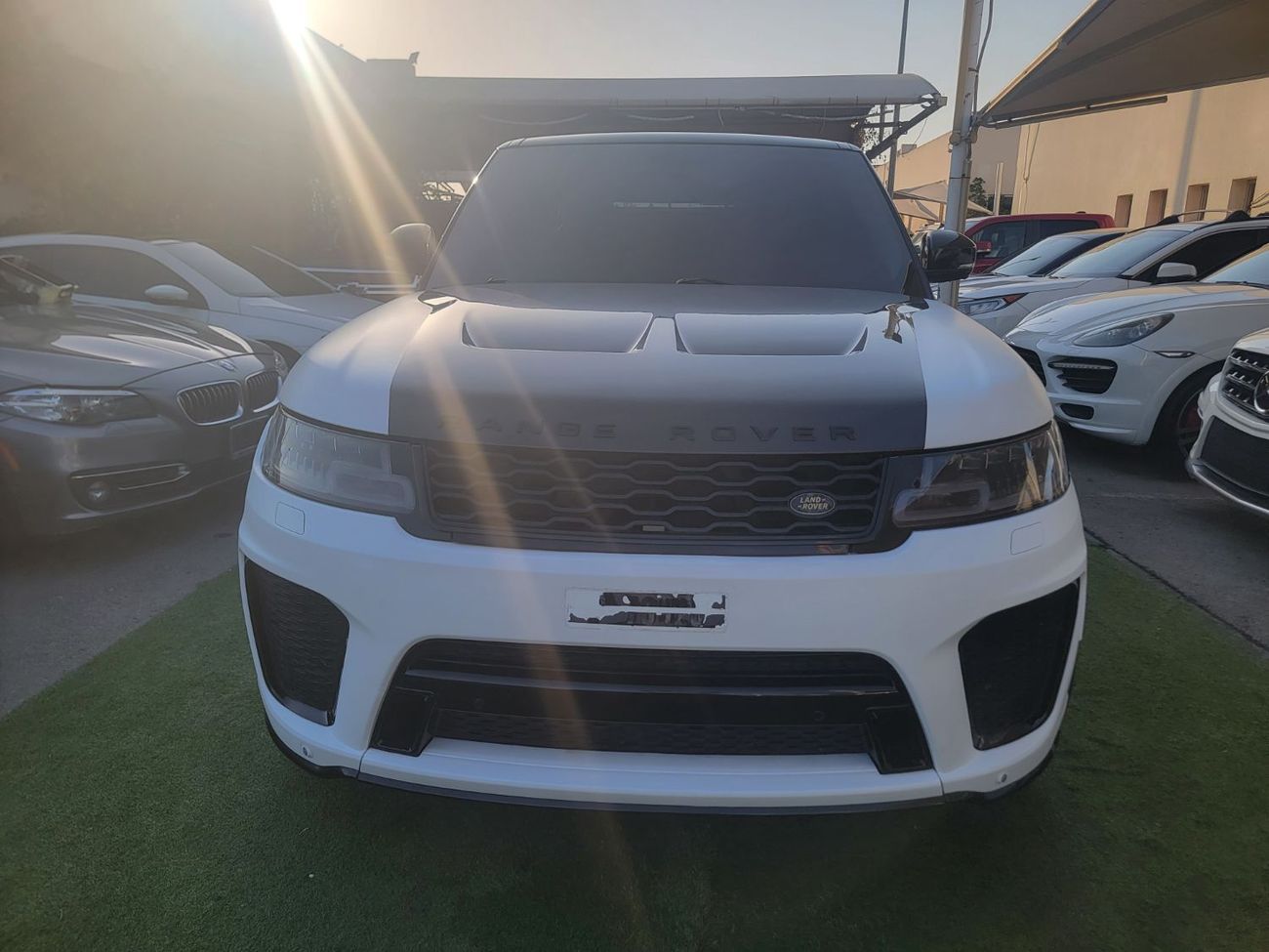 لاند روفر رينج روفر سبورت SVR 5.0L (550 HP)