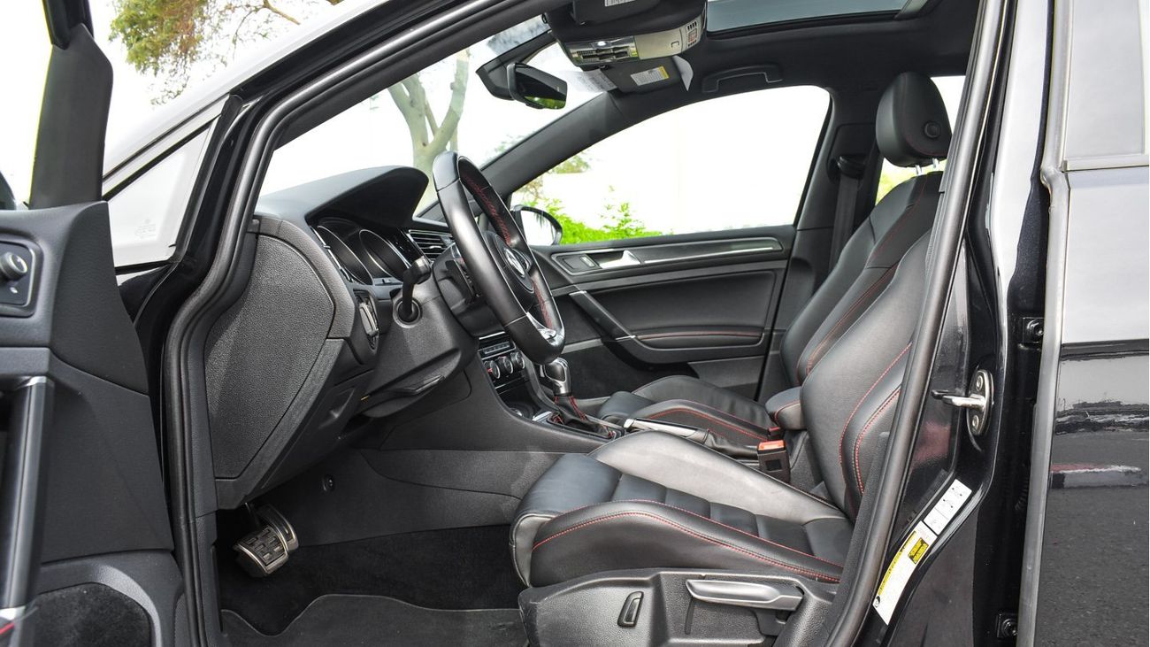 Volkswagen Golf GTI