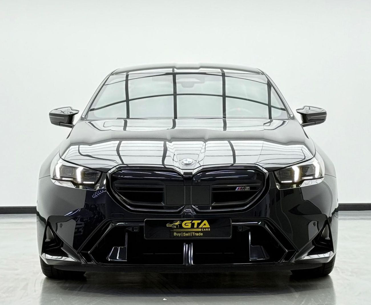 BMW M5 2025 BMW M5 Full Carbon, Agency Warranty Service Pack 5Y, Full Service History, GCC