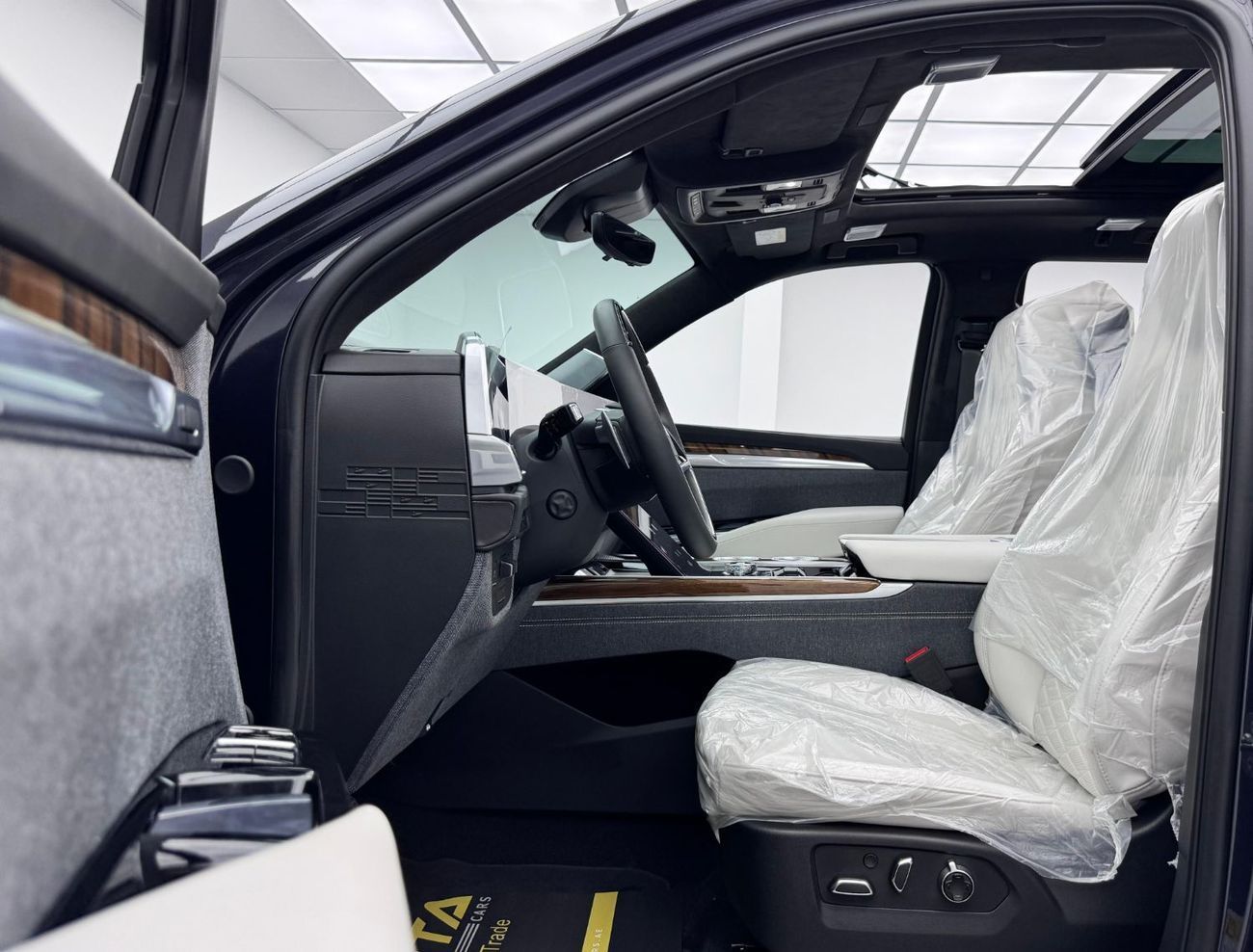 كاديلاك إسكالاد Sport Platinum 6.2L 4WD 2025 Cadillac Escalade Sport Platinum, 5 Years Cadillac Warranty + Service C