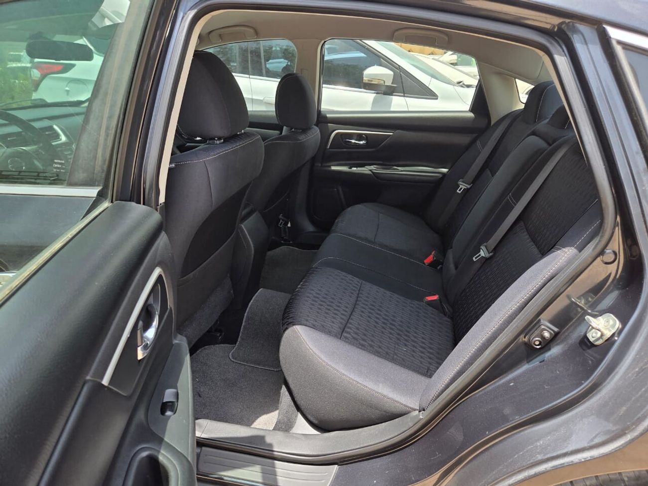 Nissan Altima SV 2.5L