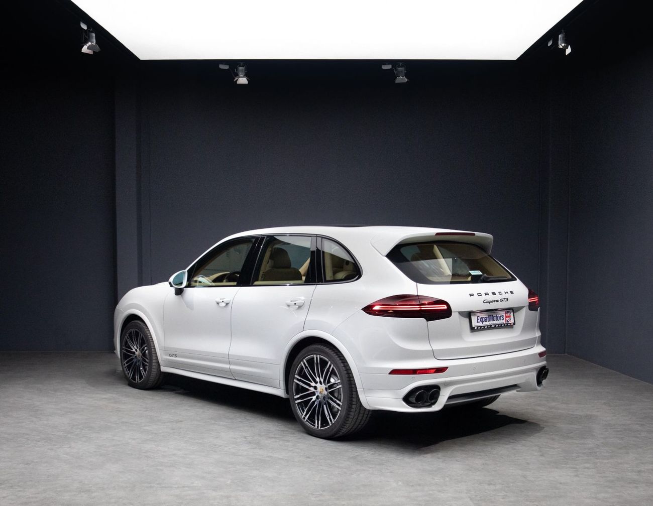 Porsche Cayenne GTS 3.6L 3,560x36 • 0% DP • 2016 Porsche Cayenne GTS • Porsche Warranty • FSH • GCC •