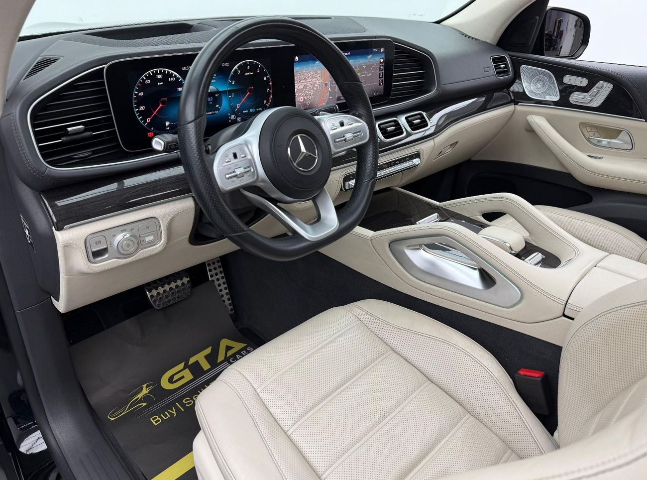 مرسيدس بنز GLS 450 4MATIC 2020 Mercedes Benz GLS 450 AMG 4MATIC, Warranty, Full Mercedes Service History, 7 Seater, GCC
