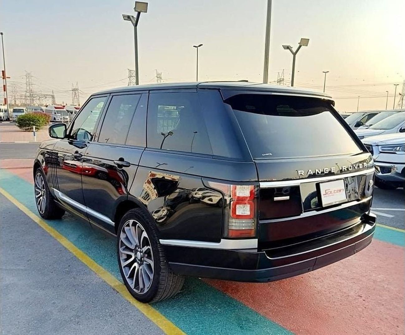 لاند روفر رينج روفر Autobiography 5.0 L A/T 2016 MODEL BLACK COLOR USED AS SEEN