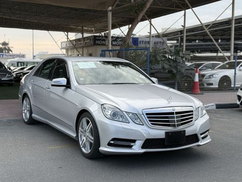 Mercedes-Benz E300