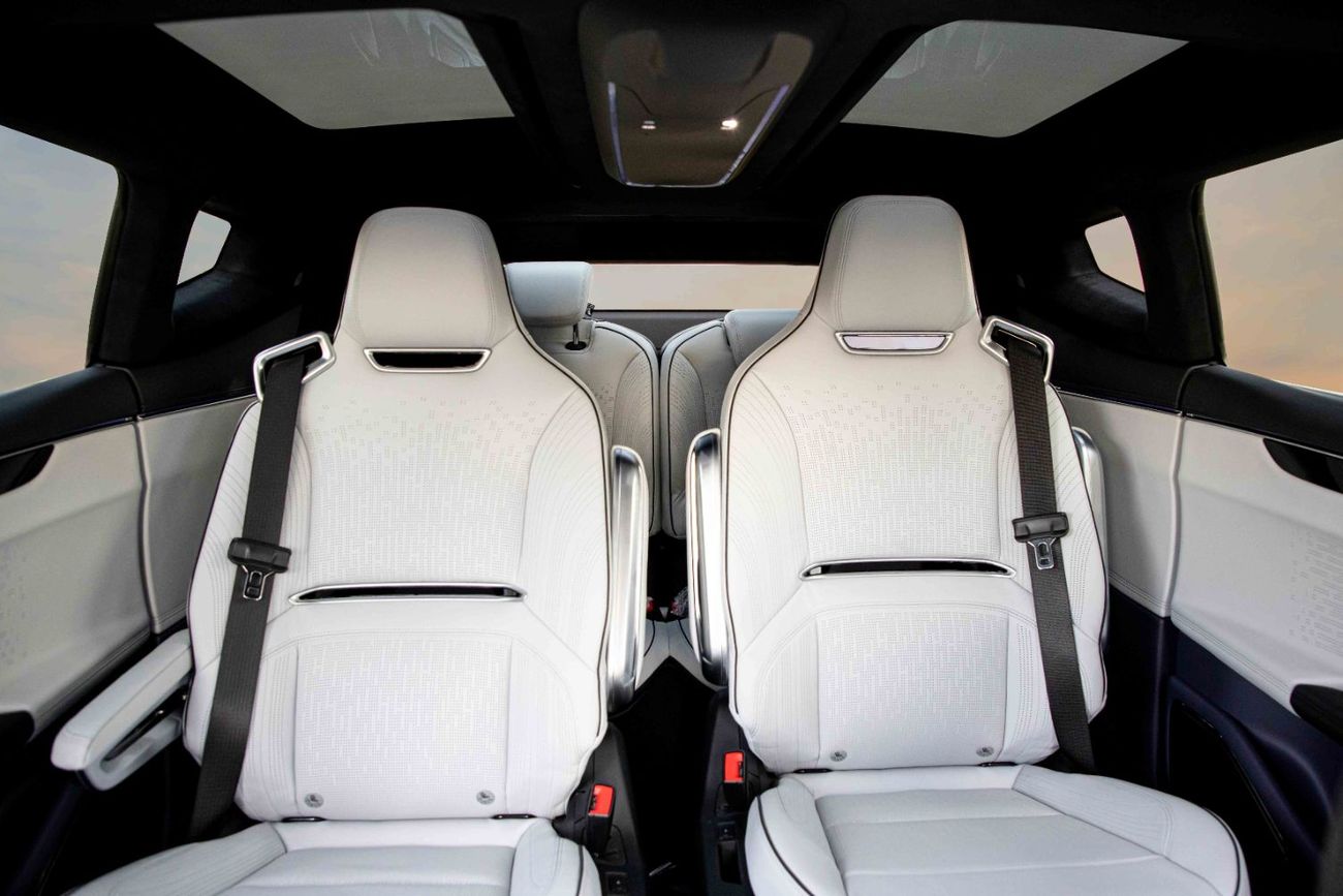 HiPhi X 2022  HIPHI X - Flagship - Grey inside White | Export Only