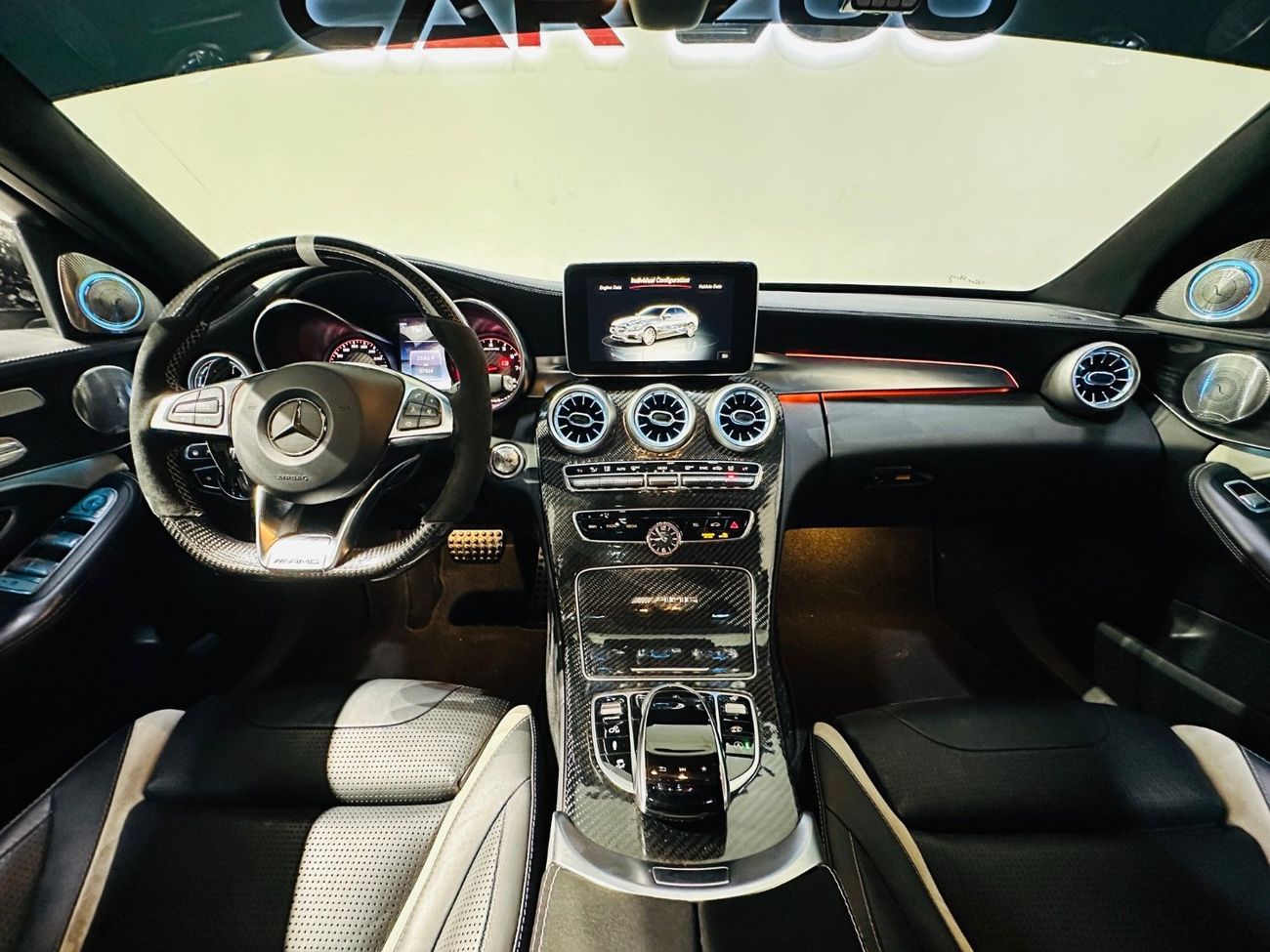 مرسيدس بنز C 63S AMG Std 4.0L (5 Seater)