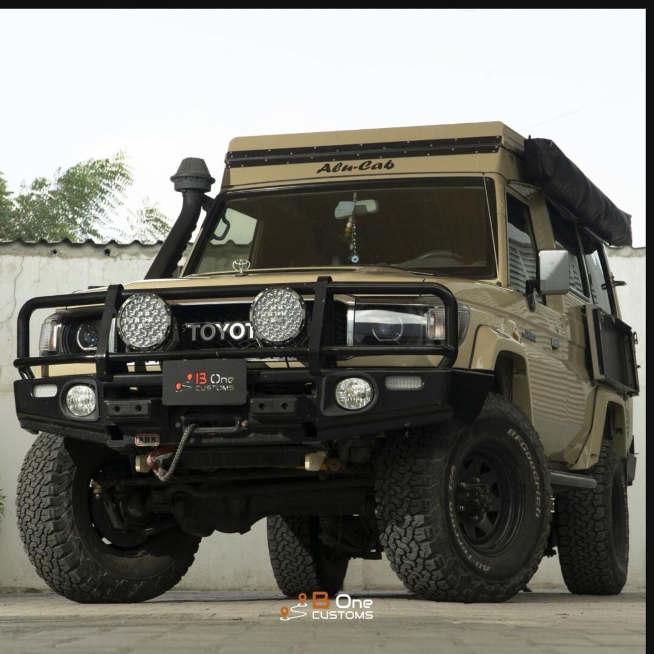 Toyota Land Cruiser 4.5L V8 turbo diesel