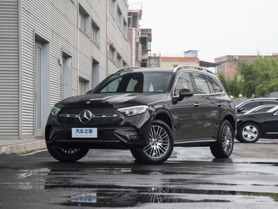 مرسيدس بنز GLC 300 GLC 300L - 4x4 - 258HP - Aut