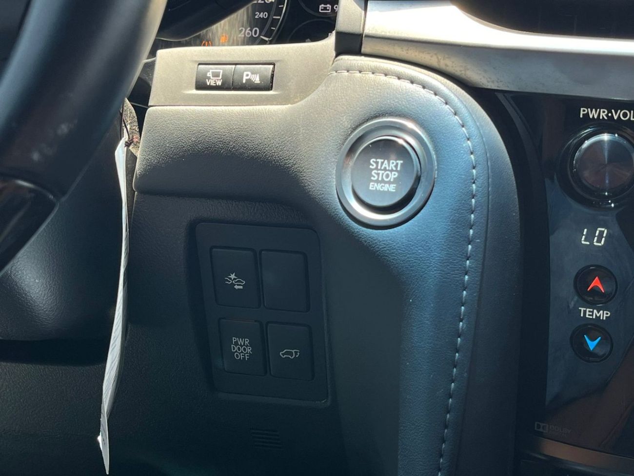 لكزس LX 570 LEXUS SIGNATURE BLACK EDITION