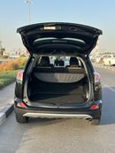 تويوتا راف ٤ Hybrid XLE Sunroof, push start full option