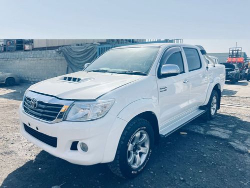 تويوتا هيلوكس DIESEL 3.0 LITER ,AUTOMATIC RIGHT HAND DRIVE