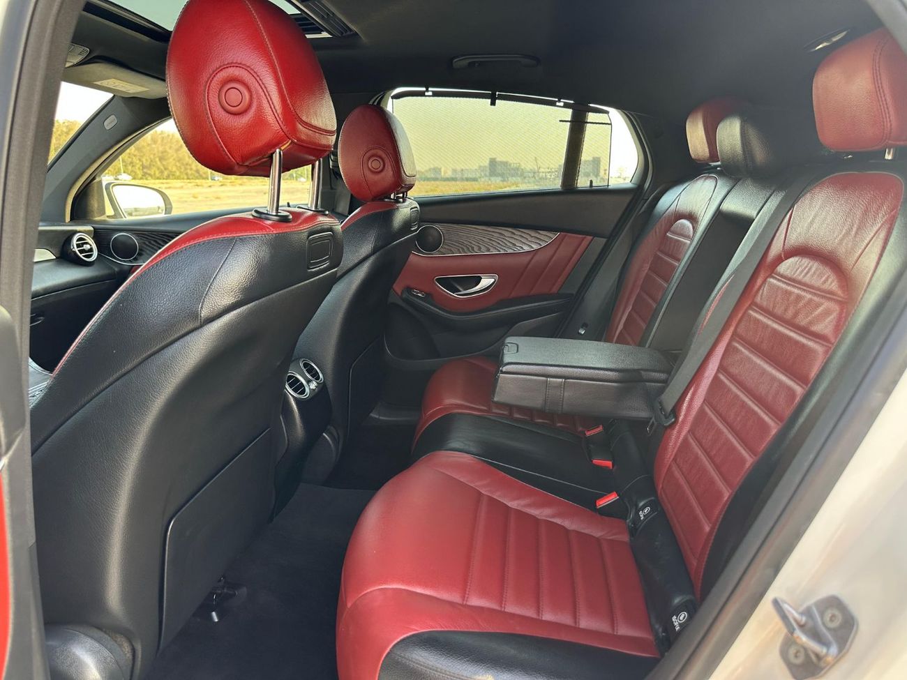 مرسيدس بنز GLC 250 Coupe AMG 2.0L