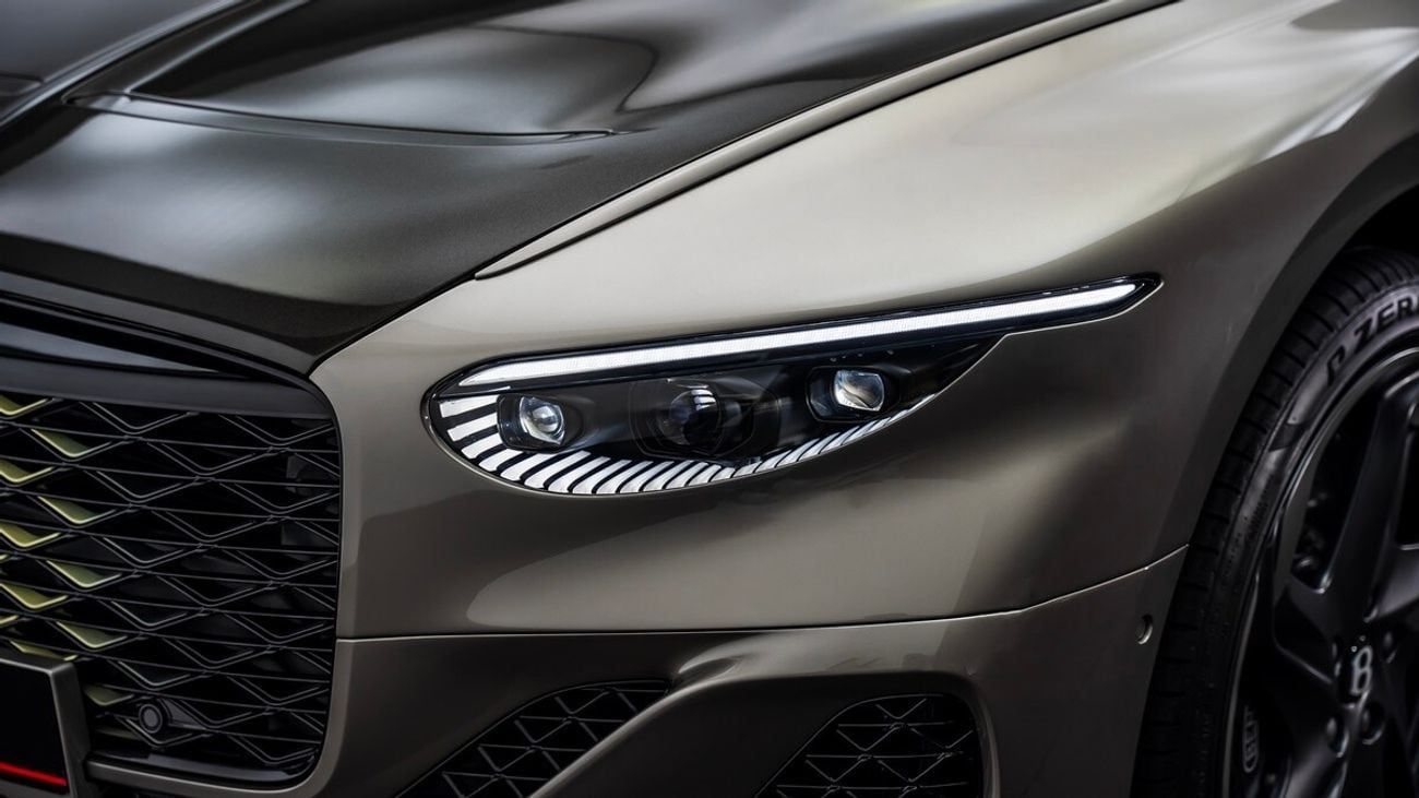 Bentley Continental Batur 1 of 18 - 2023 - Euro Specs