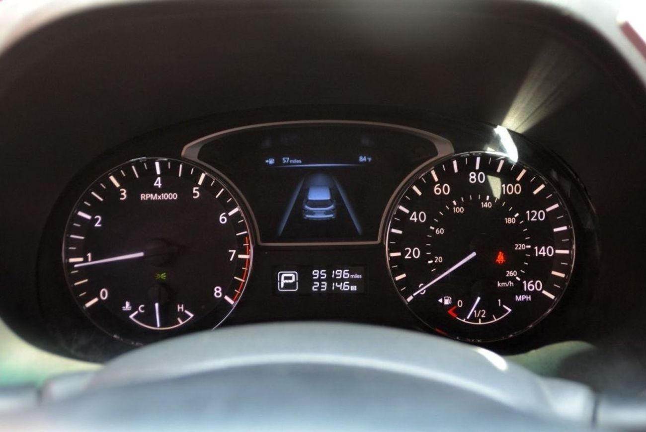 Nissan Pathfinder SV Family car in good condition, ready for use//RED INSIDE//SPECIAL PRICE WITH GUARANTEE