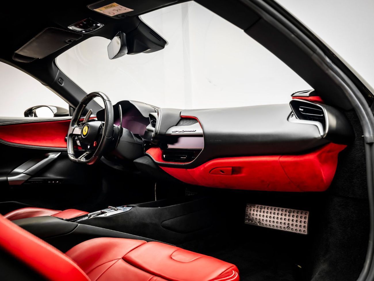 Ferrari SF90 Stradale 2022 Ferrari SF90 Stradale, 2027 Ferrari Warranty + Service Contract, Low KMs, GCC