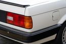 بي أم دبليو 325 E30