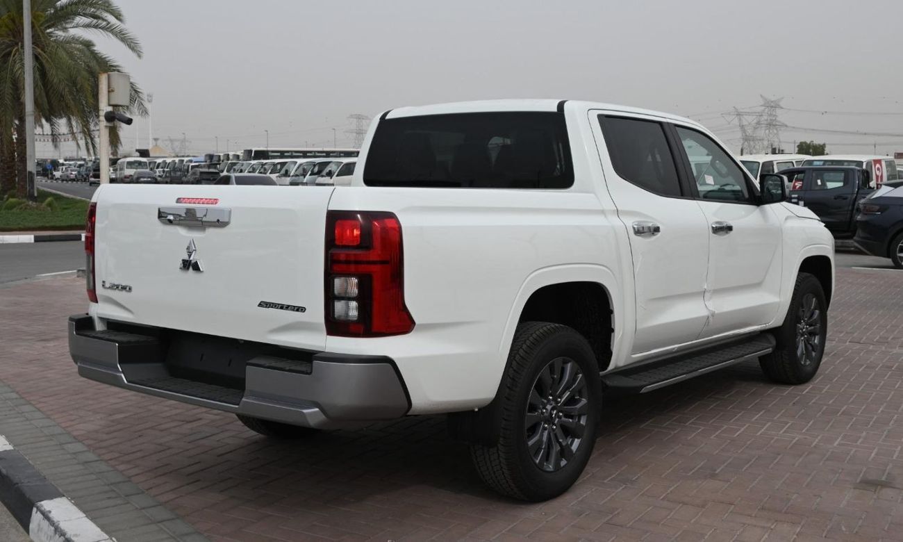 ميتسوبيشي L200 SPORTERO 2.4L DIESEL DCAB 4WD 6AT GLS FULL OPTION