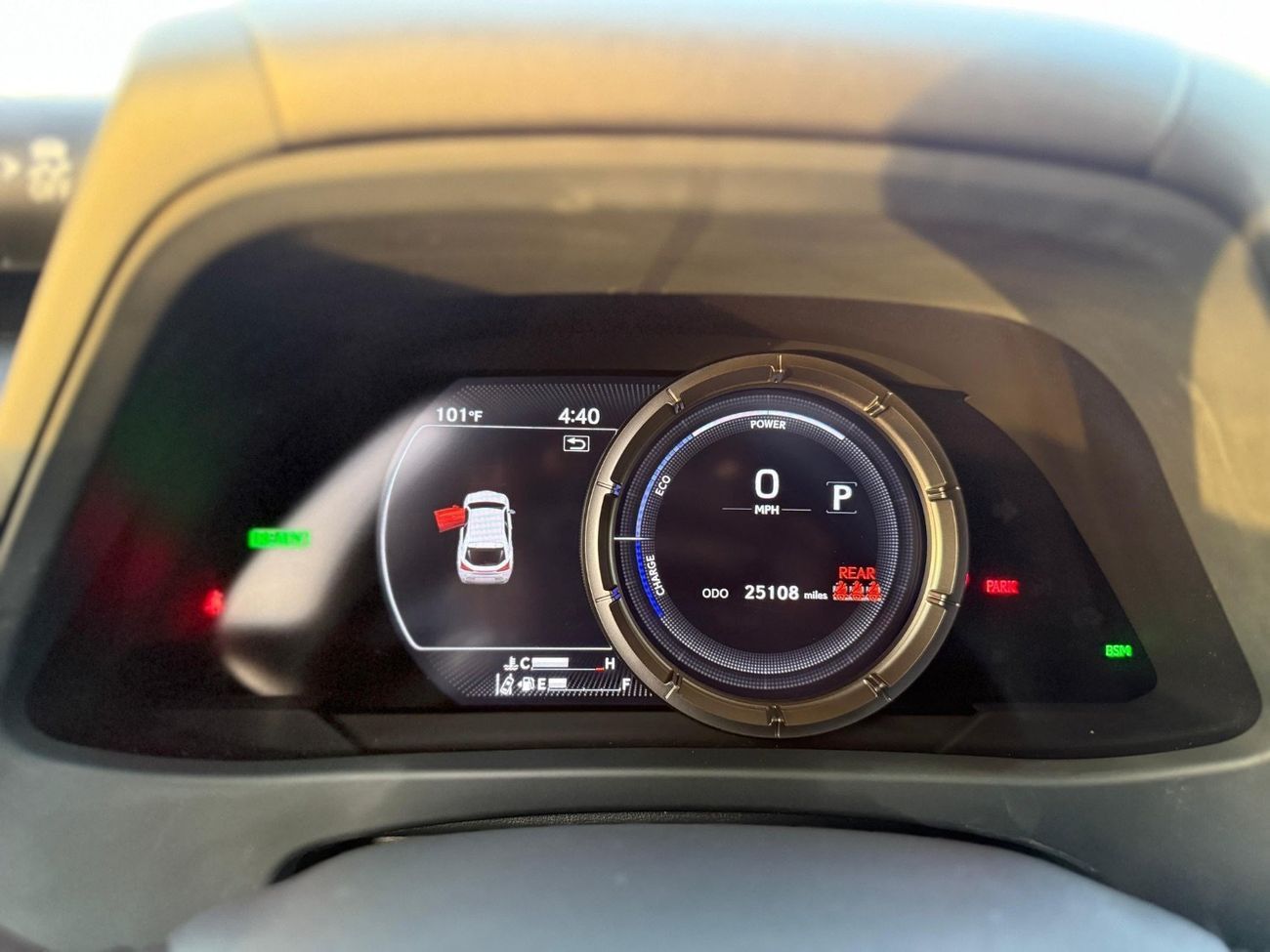 لكزس UX 250h F-Sport Hybrid handling 2023 Full Option