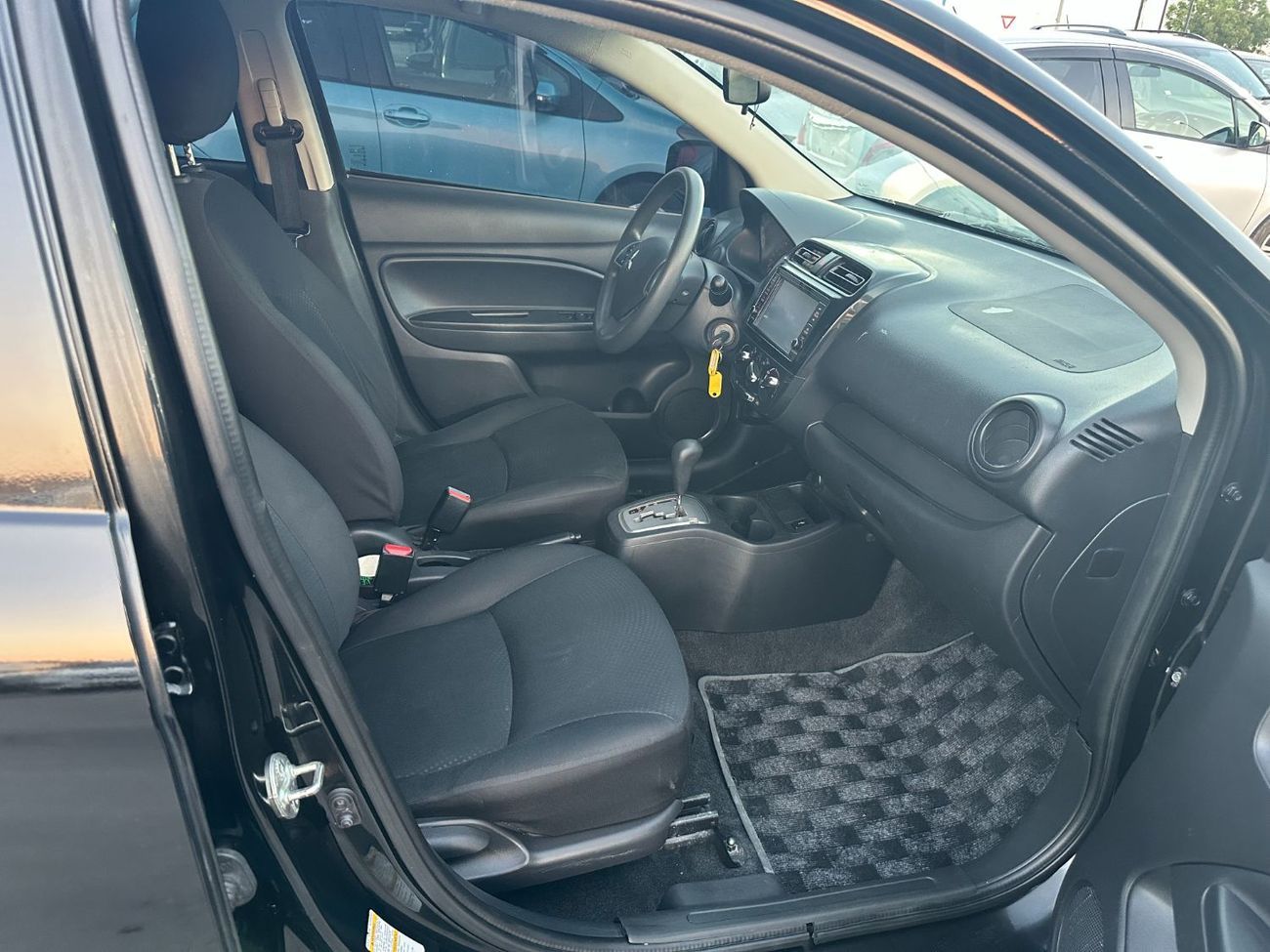 Mitsubishi Mirage GLX Premium 1.2L (78 HP)