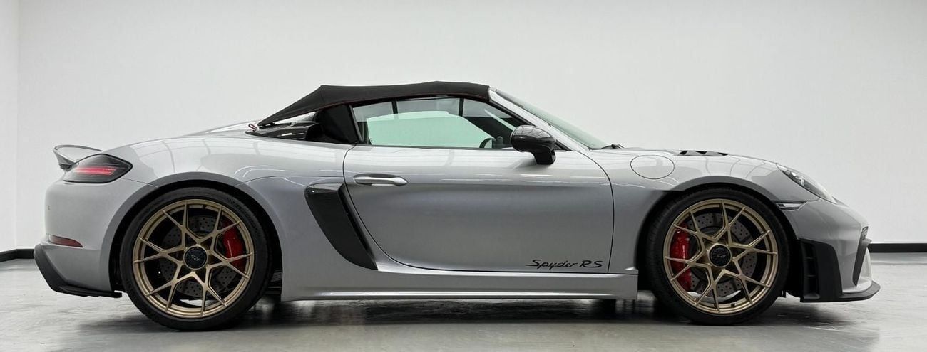 بورش 718 سبيدر RS 2024 Porsche 718 Spyder GT4 RS Weissach Pack, 2026 Porsche Warranty, Very Low Km, GCC