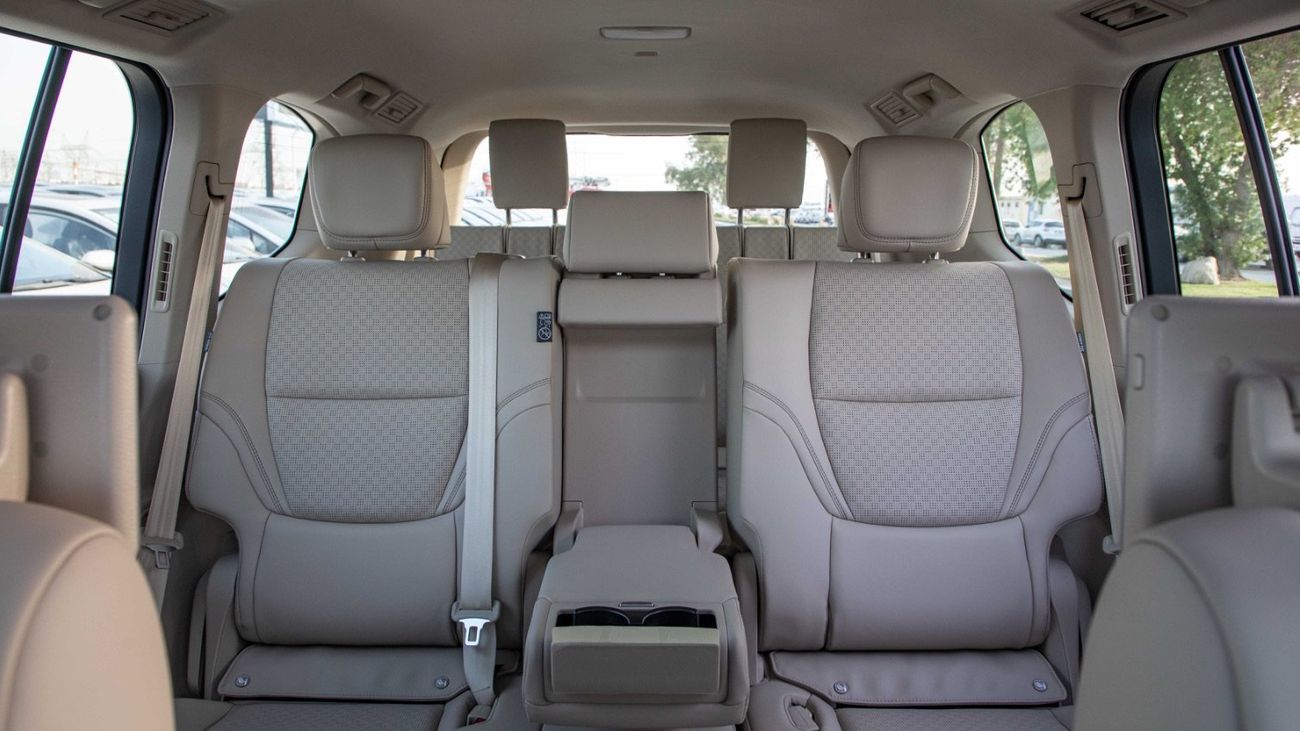 Toyota Land Cruiser LC300 VX-V EXCL 4.0L/GCC. Local Registration +10%