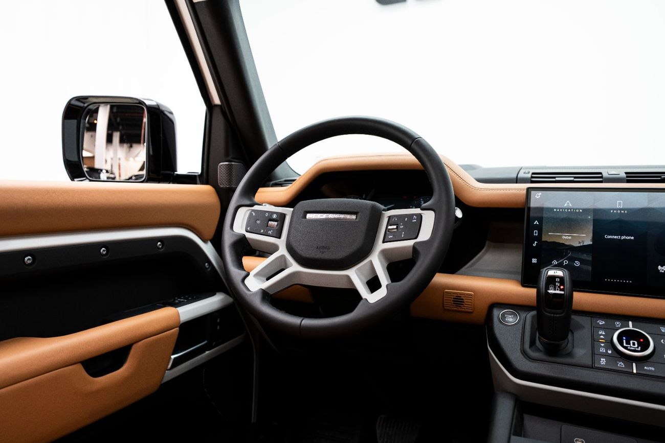 لاند روفر ديفندر P400 90 HSE 3.0L (5 Seater)