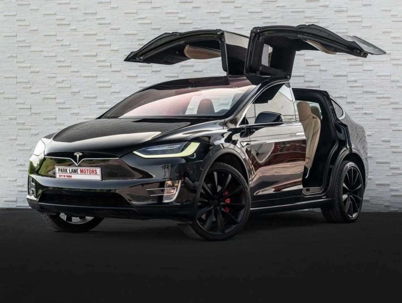 تسلا موديل اكس CASH OFFER!!! TESLA MODEL X P 90D LUDICROUS MODE • 7-SEATER • FULLY LOADED • FULL SERVICE TESLA UAE