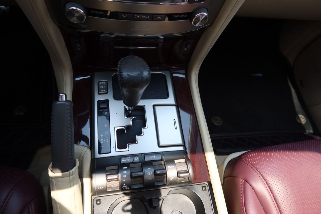 لكزس LX 570 Platinum 5.7L