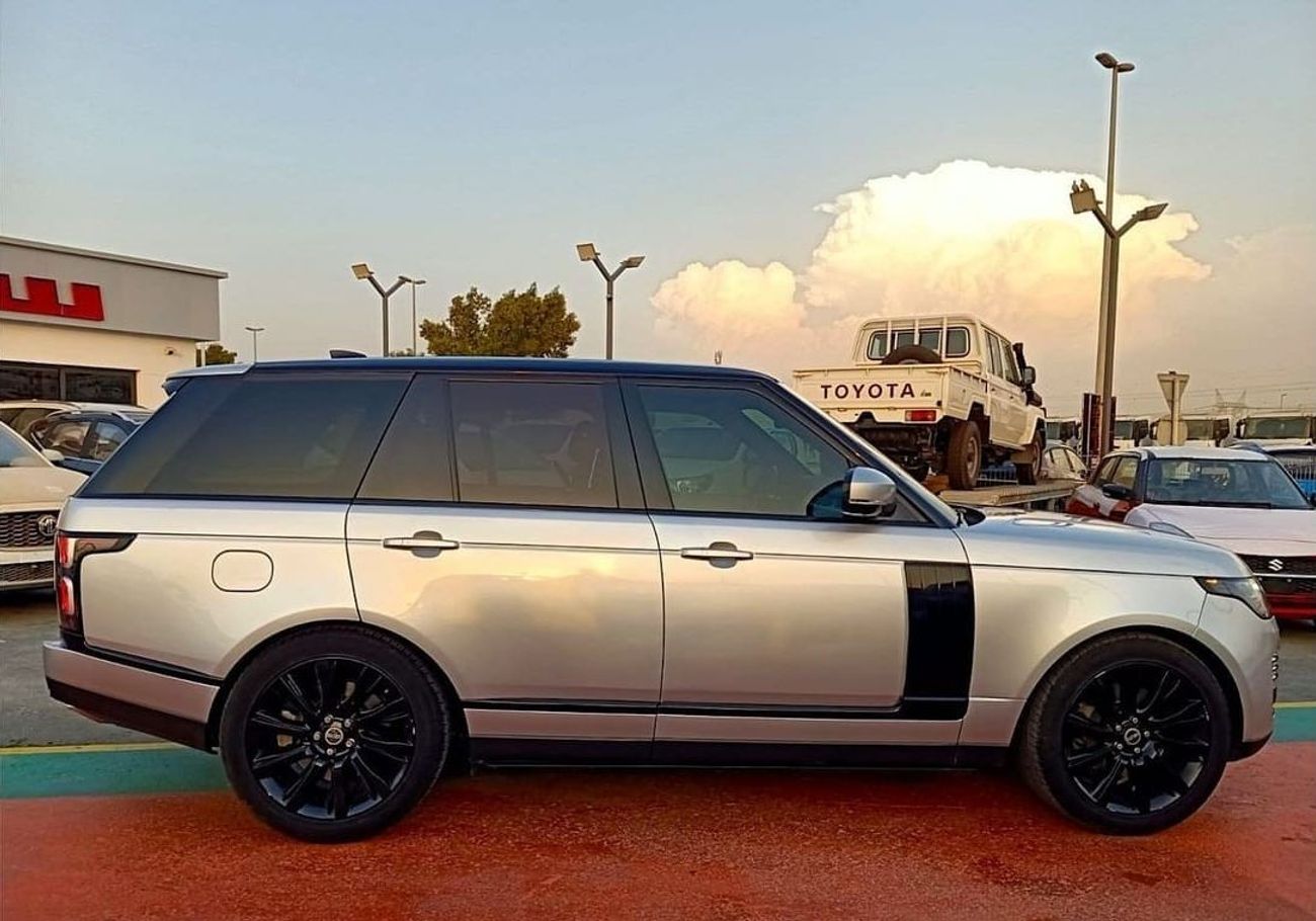 لاند روفر رينج روفر Range Rover Supercharged 5.0L A/T 2017 MODEL USED AS SEEN