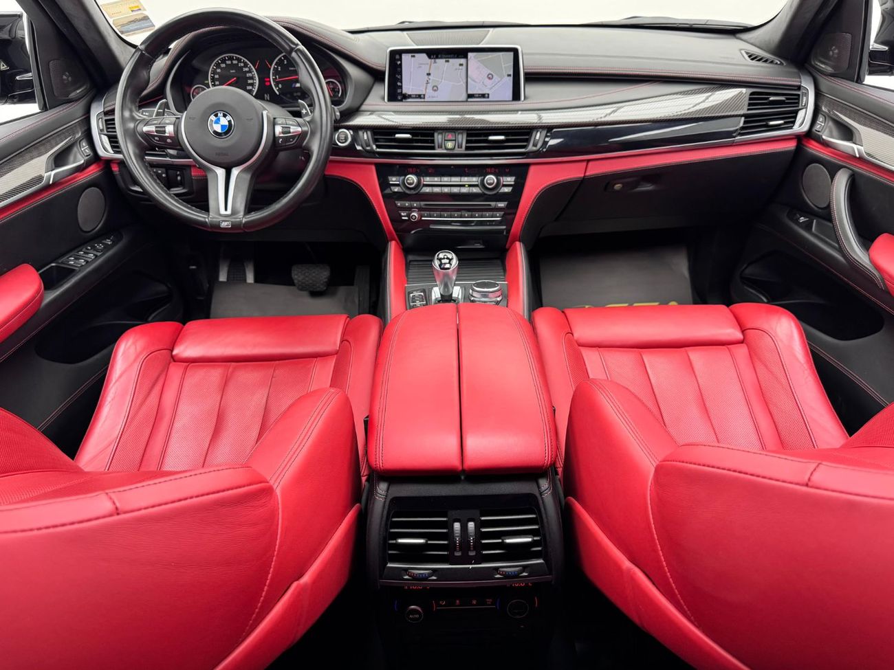 بي أم دبليو X6 M Std 4.4L 2018 BMW X6 M Power, BMW Service History, Warranty, Excellent Condition, Full Option, GCC