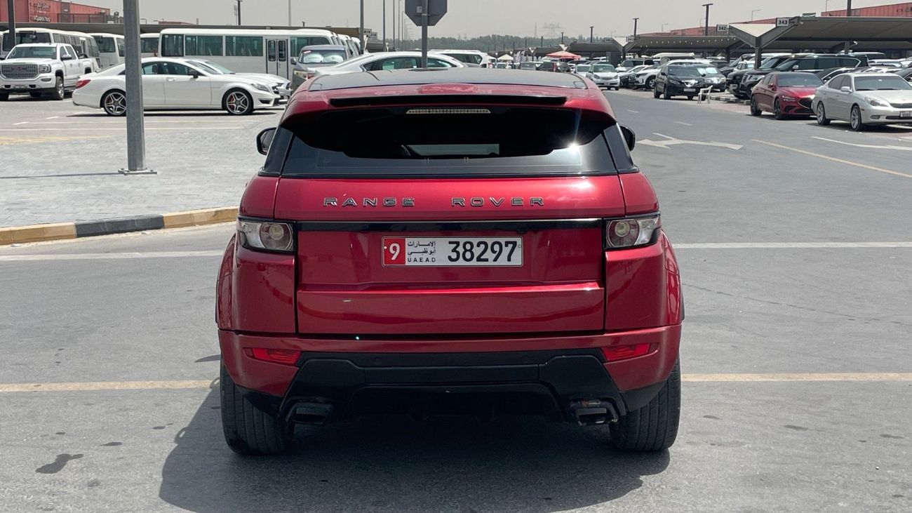 لاند روفر رانج روفر إيفوك HSE Dynamic 2.0L (5 Door)