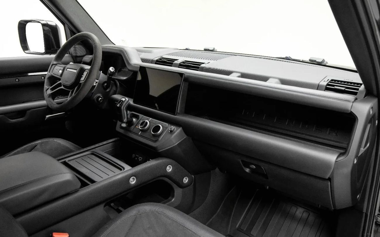 لاند روفر ديفندر P525 V8 Edition - GCC Spec - With Warranty