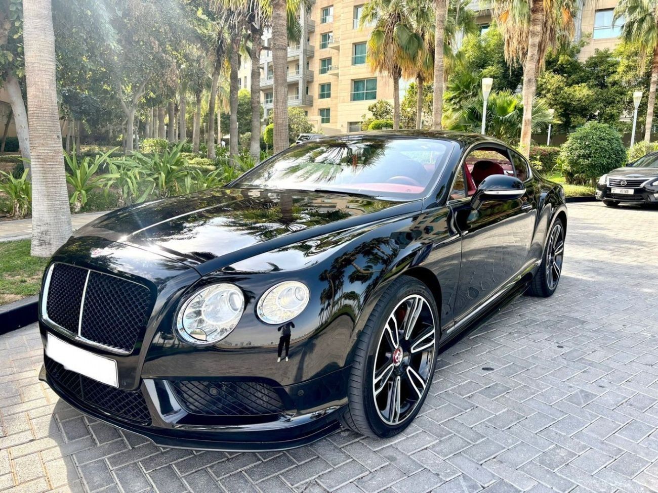 بنتلي كونتيننتال جي تي GCC V8 CARBON FIBRE EDITION SINGLE OWNER