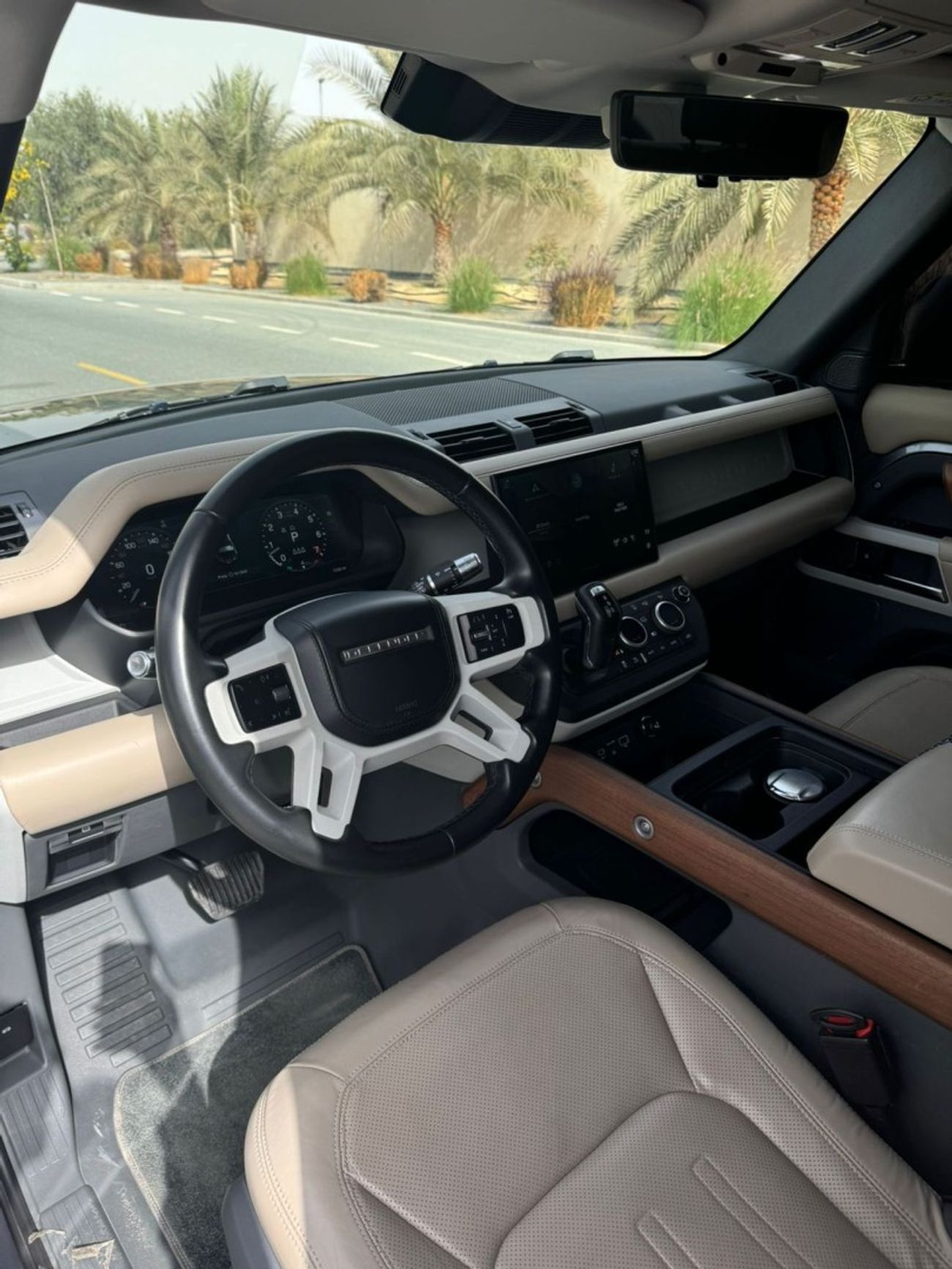 لاند روفر دسكفري P 400 V6