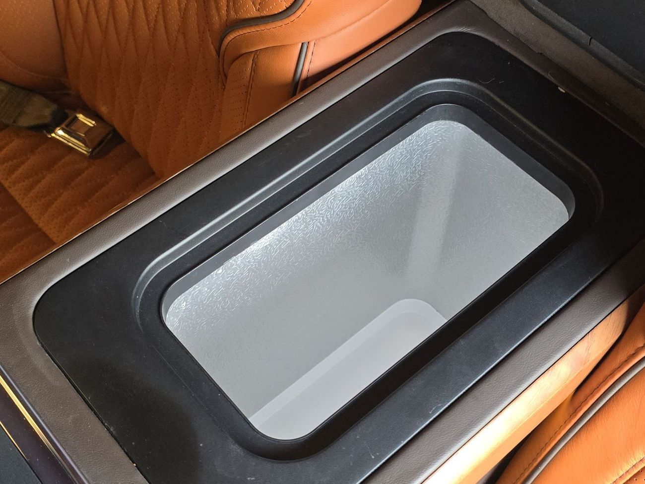 مرسيدس بنز V 250 Std 2.1L