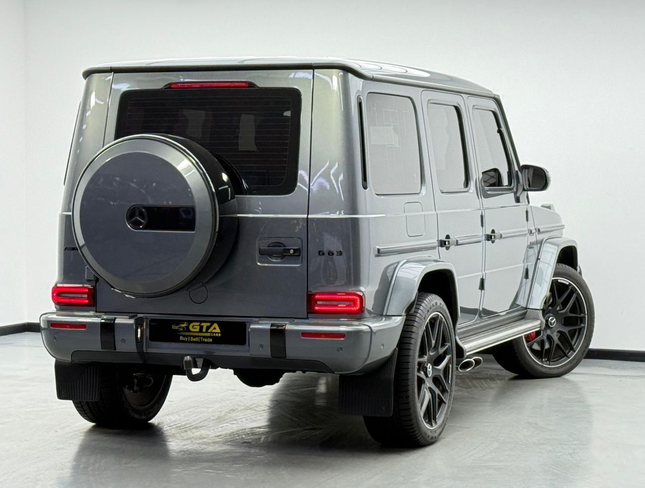 مرسيدس بنز G 63 AMG 2023 Mercedes Benz G63 AMG Double Night Package, 2028 Mercedes Warranty, Very Low Km, GCC