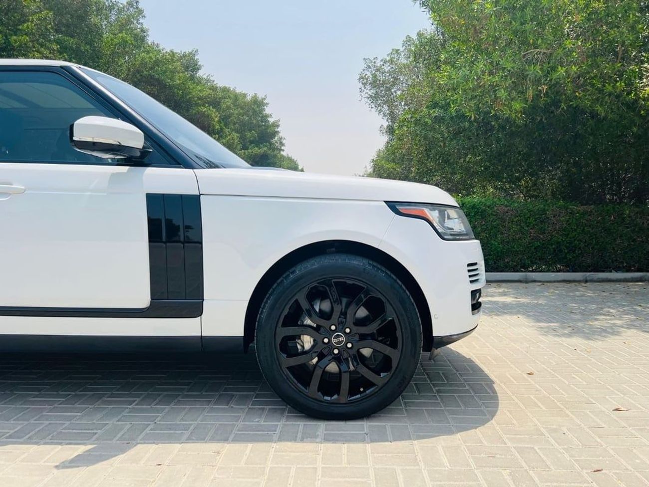 لاند روفر رينج روفر Supercharged 5.0L Range Rover Vogue (Supercharged)-2016- White (USA)