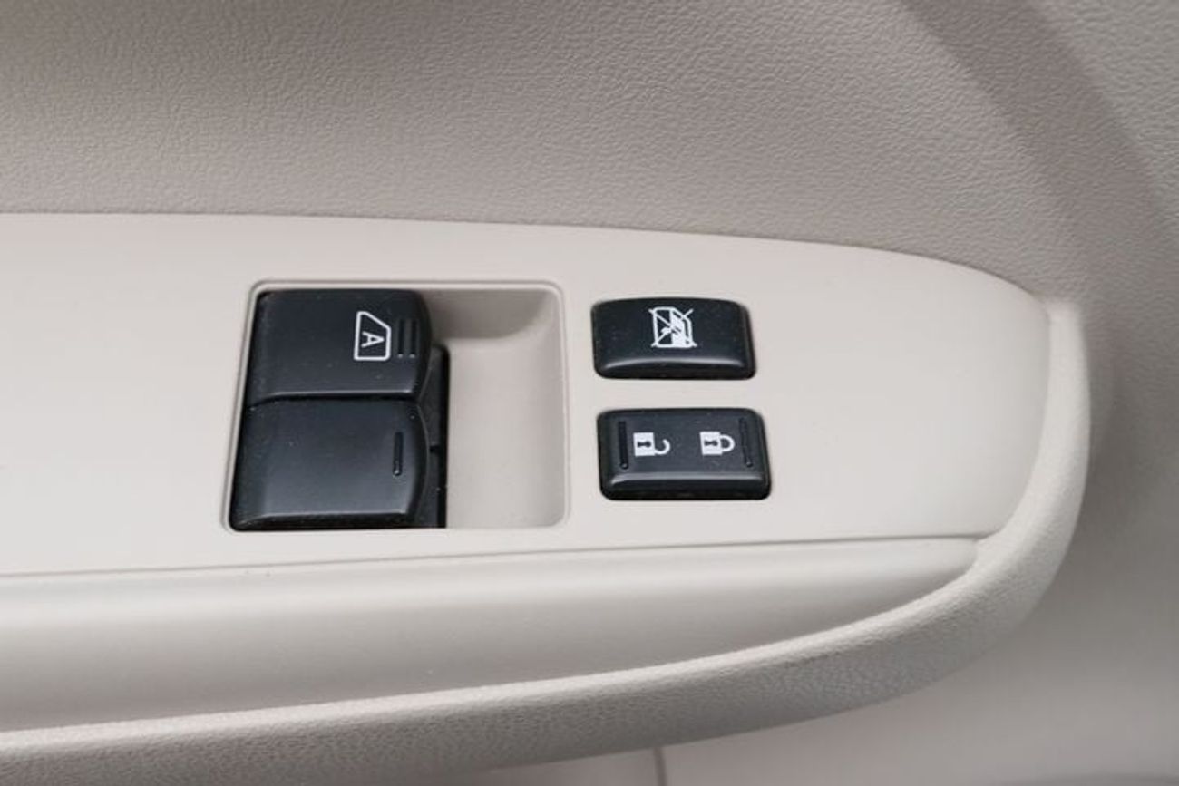 نيسان صني SV 1.5