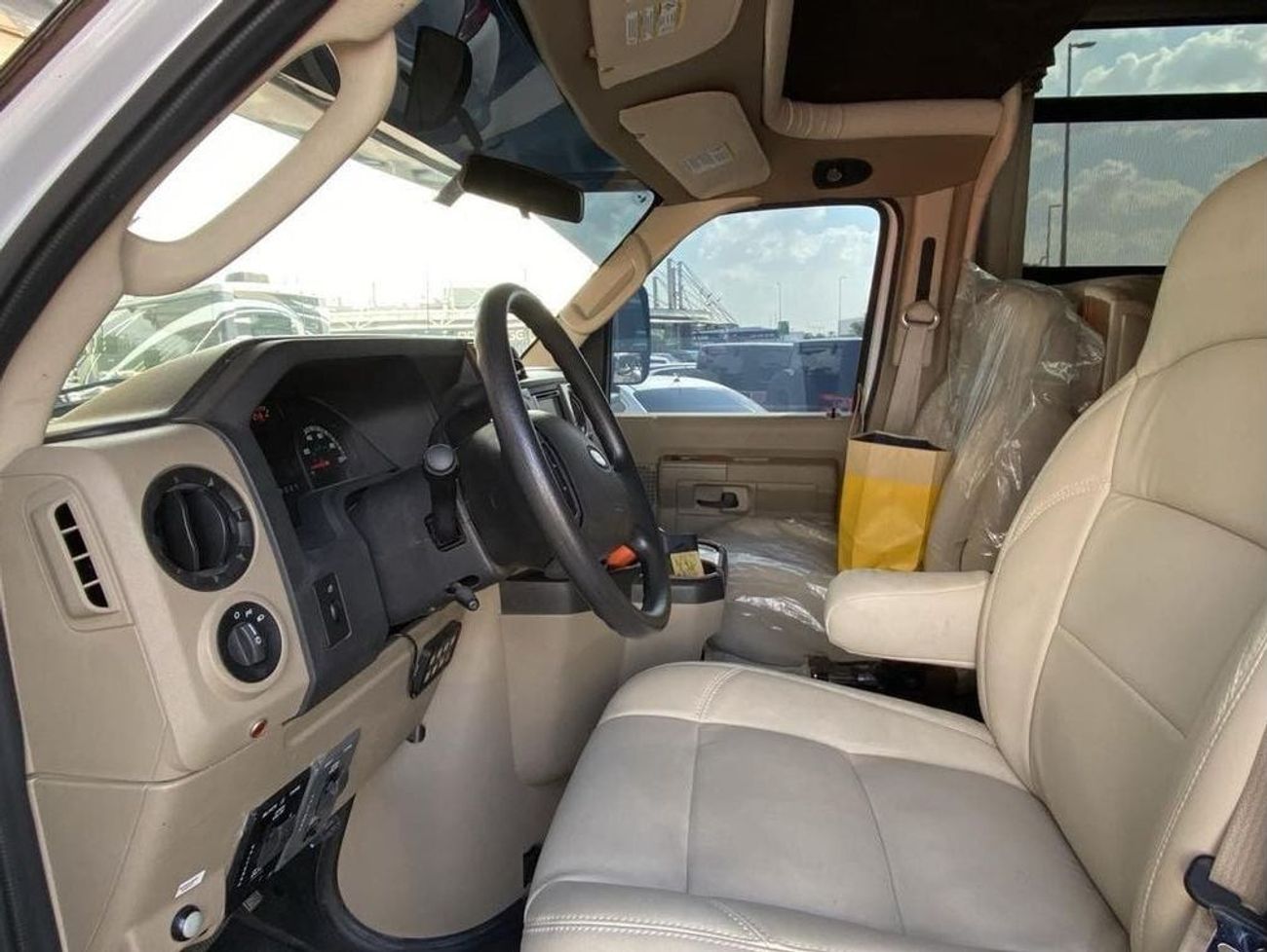 فورد E 450 FULLY LOADED CARVAN