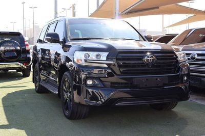 Toyota Land Cruiser VXR 5.7L 4WD Toyota Land Cruiser VX.R 5.7L / 2018 / GCC / Original Paint