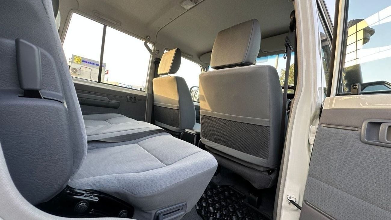 Toyota Land Cruiser Pick Up AUTO 2.8 DIESEL